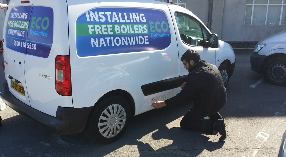 Vehicle 10 - Sign Company Luton | Professional Signage Company in Luton - Blogs